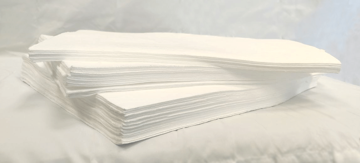Hojas absorbentes para hidrocarburos 40 x 50 cm Hojas absorbentes para hidrocarburos 40 x 50 cm