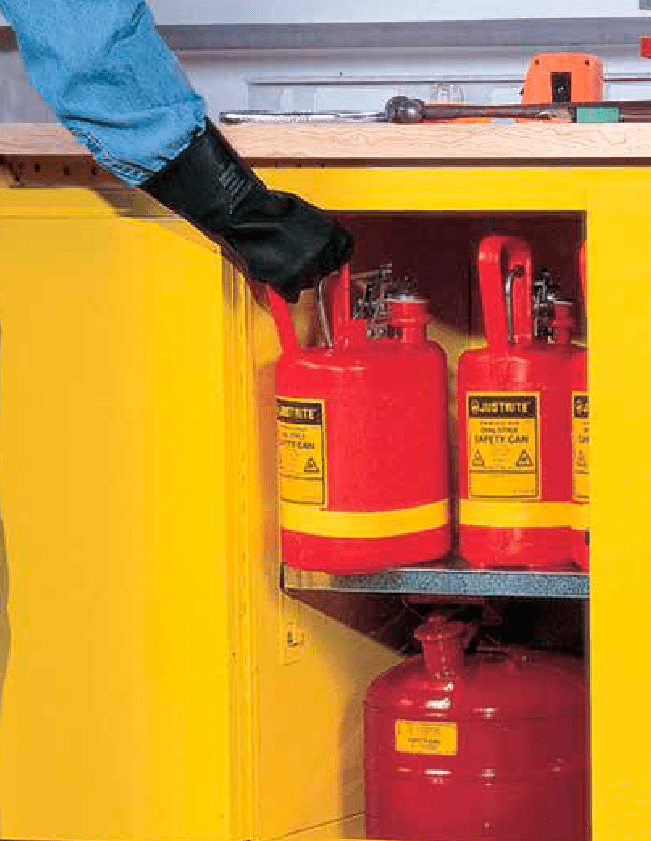 Bidón de polietileno con cierre automático y grifo TIPO · Justrite Bidón de polietileno con cierre automático y grifo TIPO · Justrite